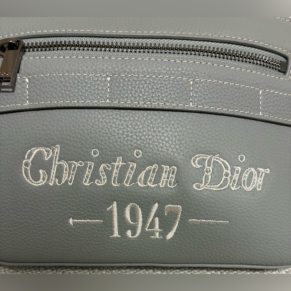 Dior by Birkenstock Christian Dior EUC 1947
Signature Safari Messenger Bag - Picture 12 of 16
